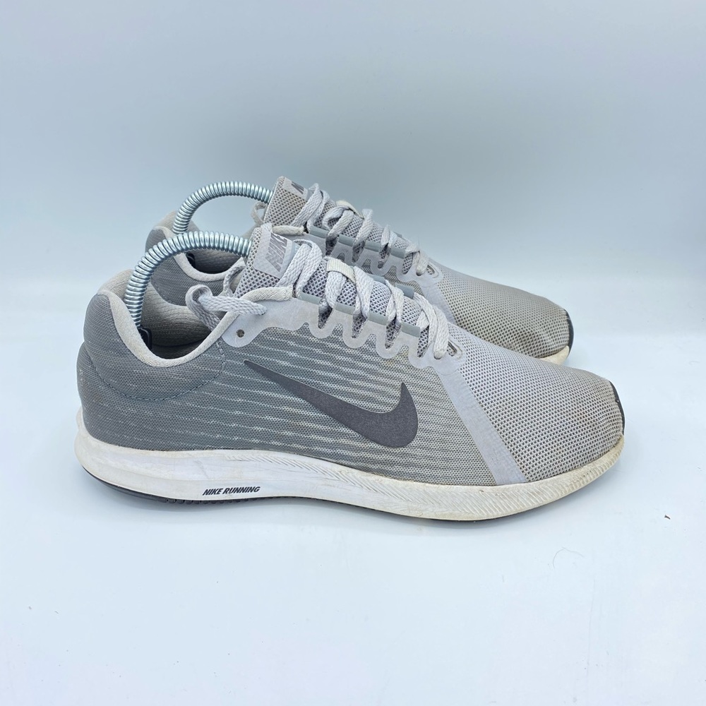 Nike downshifter 8 men’s running shoes size 7.5